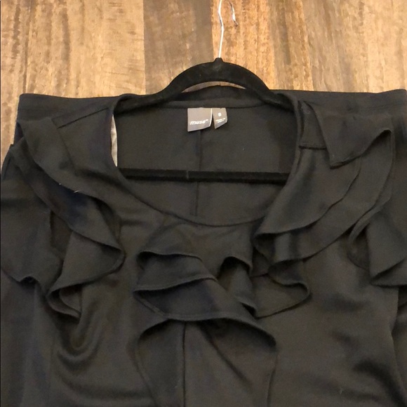 Muse Ruffled stretch LBD - Picture 3 of 3